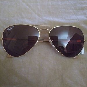 Polarized gold and rose aviator Ray-Ban glasses